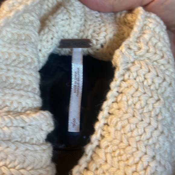 Free People sweater - Picture 4 of 6